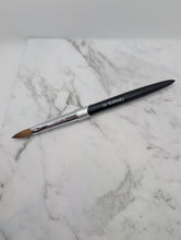 Load image into Gallery viewer, Kolinsky Sable Brush no10
