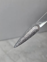 Load image into Gallery viewer, Ice Diamond
