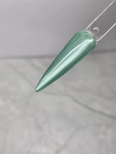 Load image into Gallery viewer, Mint Cat Eye
