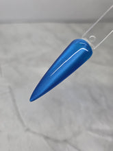 Load image into Gallery viewer, Sapphire Cat Eye

